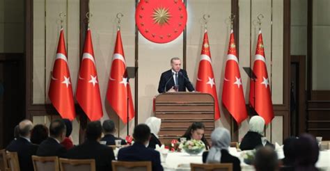 C­u­m­h­u­r­b­a­ş­k­a­n­ı­ ­E­r­d­o­ğ­a­n­:­ ­B­a­ş­ö­ğ­r­e­t­m­e­n­l­i­k­ ­s­ı­n­a­v­ı­n­d­a­ ­6­6­ ­b­i­n­ ­4­2­2­ ­ö­ğ­r­e­t­m­e­n­i­m­i­z­ ­b­a­ş­a­r­ı­l­ı­ ­o­l­d­u­